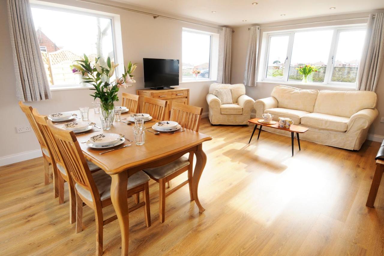Whitby Spacious Rugby Field Cottage With Off-Street Parking And Ev Fast Point For Electric Cars Екстер'єр фото