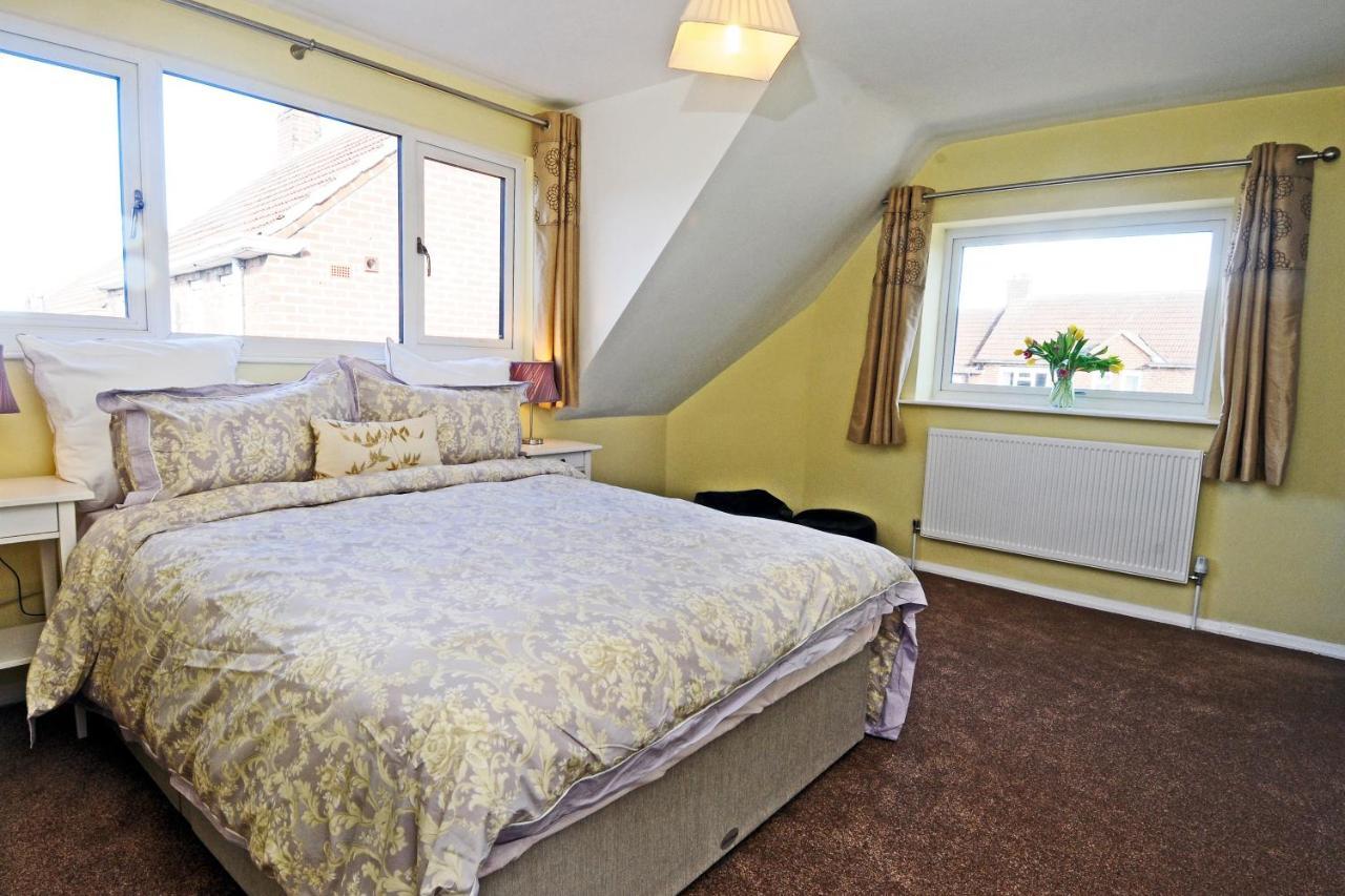 Whitby Spacious Rugby Field Cottage With Off-Street Parking And Ev Fast Point For Electric Cars Екстер'єр фото