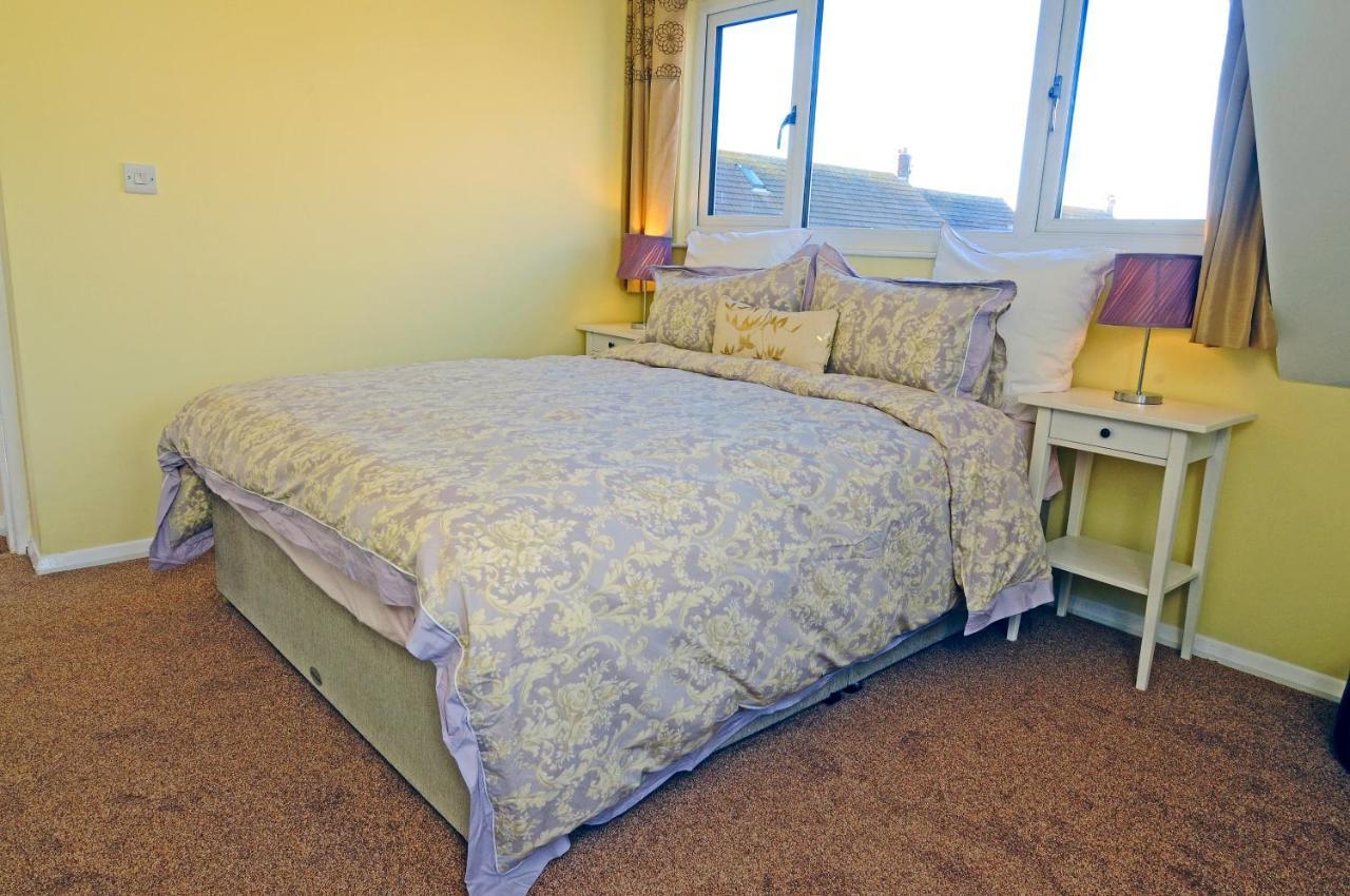 Whitby Spacious Rugby Field Cottage With Off-Street Parking And Ev Fast Point For Electric Cars Екстер'єр фото
