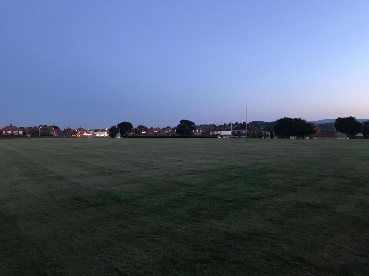 Whitby Spacious Rugby Field Cottage With Off-Street Parking And Ev Fast Point For Electric Cars Екстер'єр фото